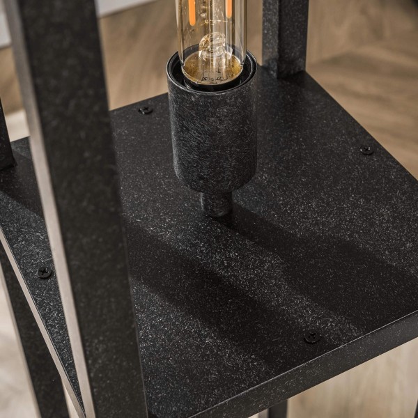 Stehlampe aus Metall für das Wohnzimmer mit LED-Beleuchtung im Industriestil – Strukt