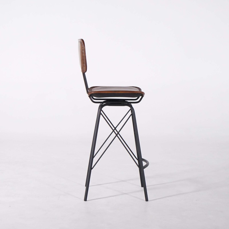 Design Barstuhl aus braunem Leder