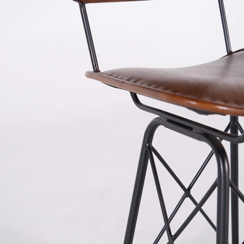 Design Barstuhl aus braunem Leder