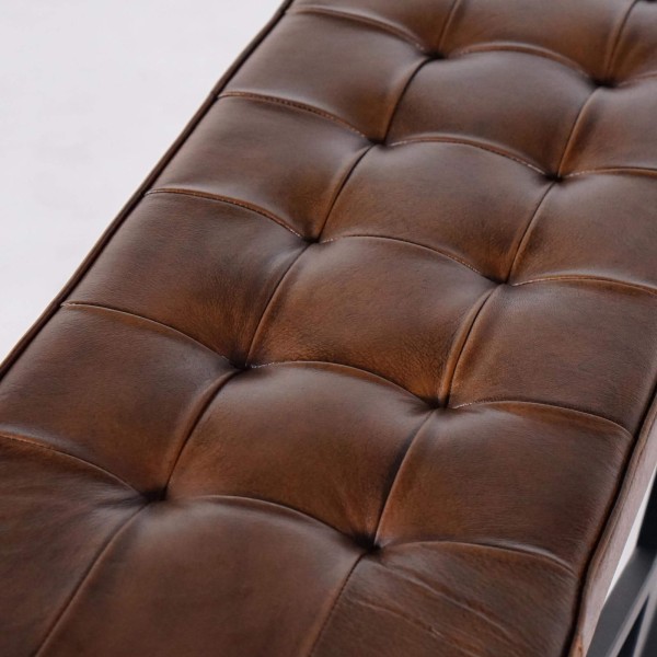 Bank aus Naturleder und Metall - Clay