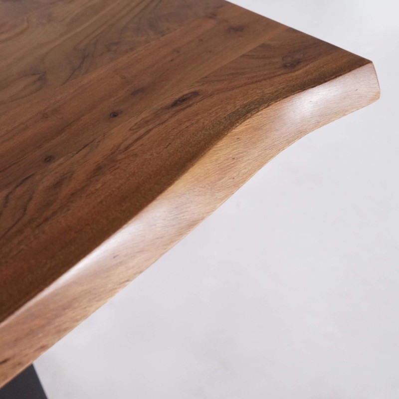 Esstisch aus massivem Akazienholz mit Naturkante 220 cm - Aurea