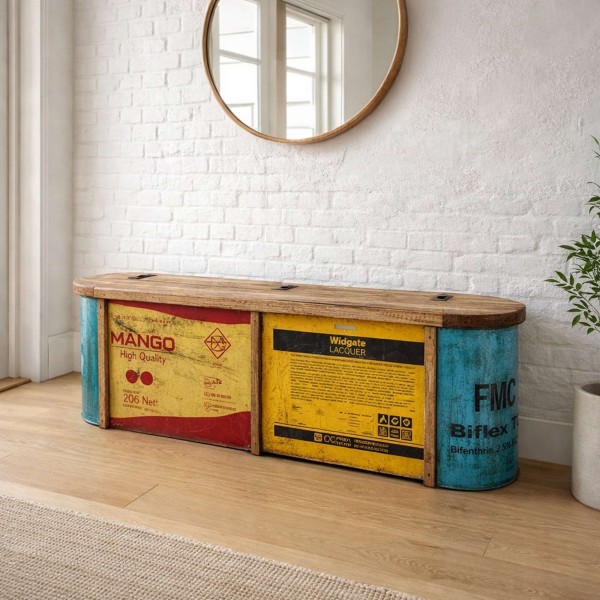 Truhenbank aus recyceltem Metall und Holz