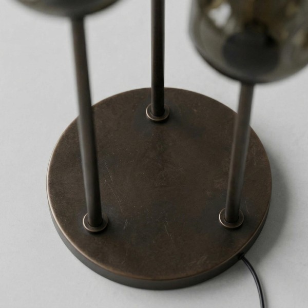 Stehlampe im industriellen Stil aus Metall mit Glaslampenschirmen – Caleo