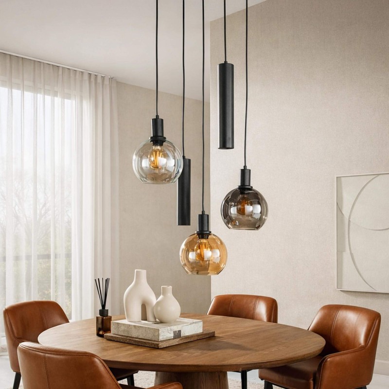 Pendelleuchte mit Glasschirm und schwarzem Metall - Sfera