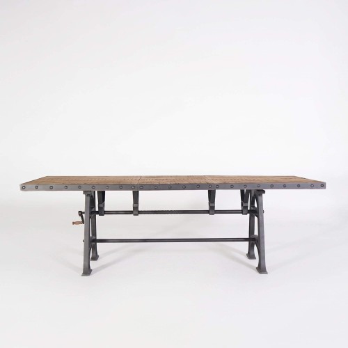 Ausziehbarer industrieller Esstisch