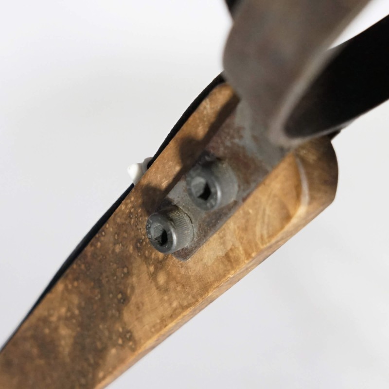 Tischleuchte im Industrie-Stil aus Naturholz – Norwood