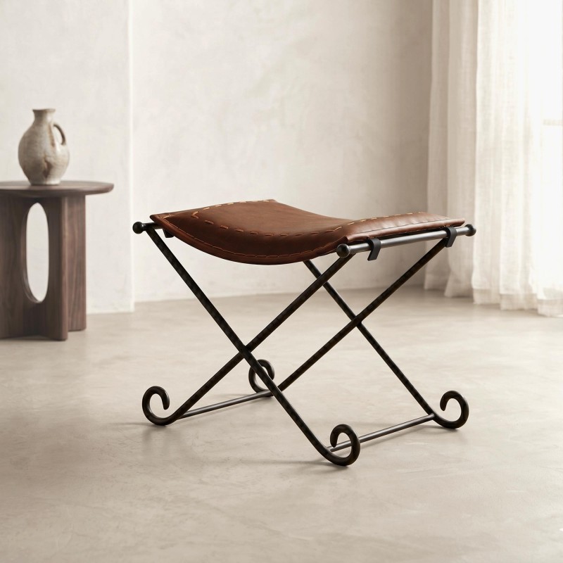 Hocker aus Leder mit Metallbeinen - Scala