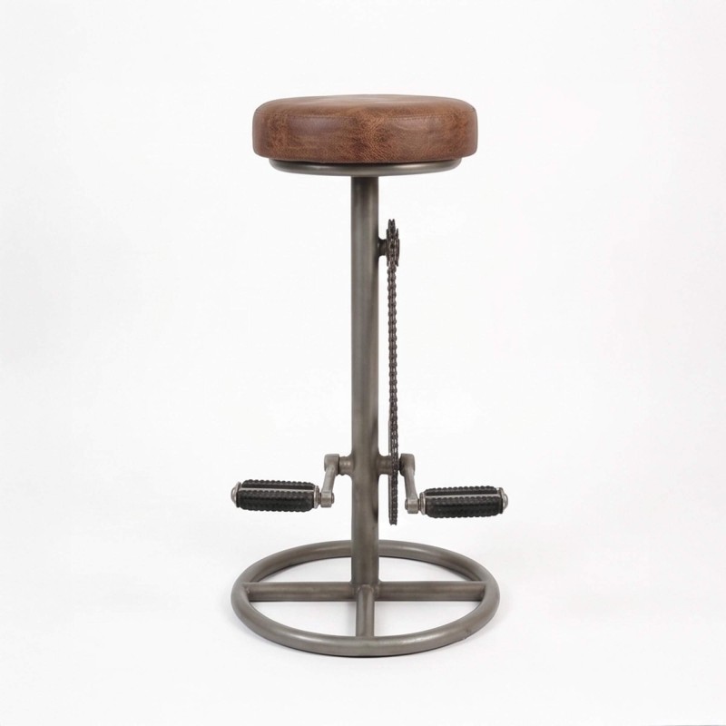 Industrieller Barhocker mit Pedalen