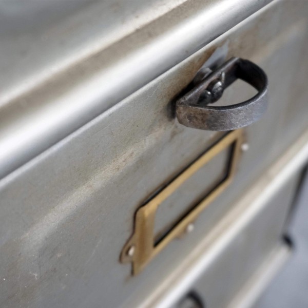 Industrielle Tischablage aus Metall