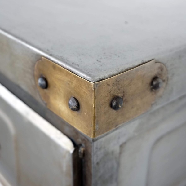 Industrielle Tischablage aus Metall