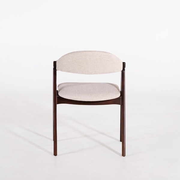 Stuhl aus Buchenholz mit Nussbaum-Finish und beigem Bouclé-Stoff - Lykke