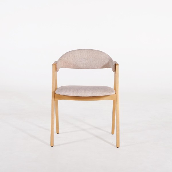 Stuhl aus Naturholz und beige Bouclé-Stoff – Lykke