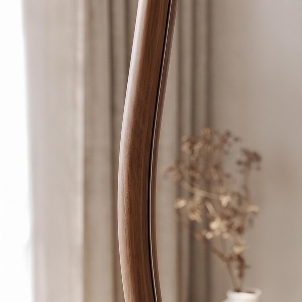Design-Wandspiegel in organischer Form mit Massivholzrahmen 56 x 165 cm