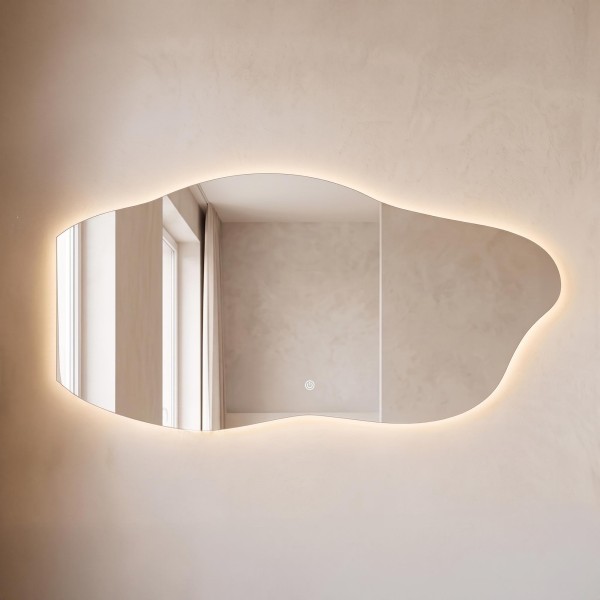 Organischer Badezimmerspiegel mit LED-Beleuchtung 120 x 60 cm