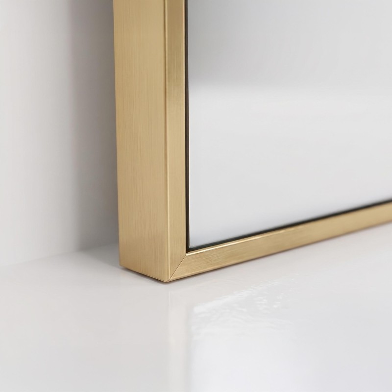 Großer rechteckiger Badezimmer-Wandspiegel mit goldfarbenem Metallrahmen 120 x 75 cm