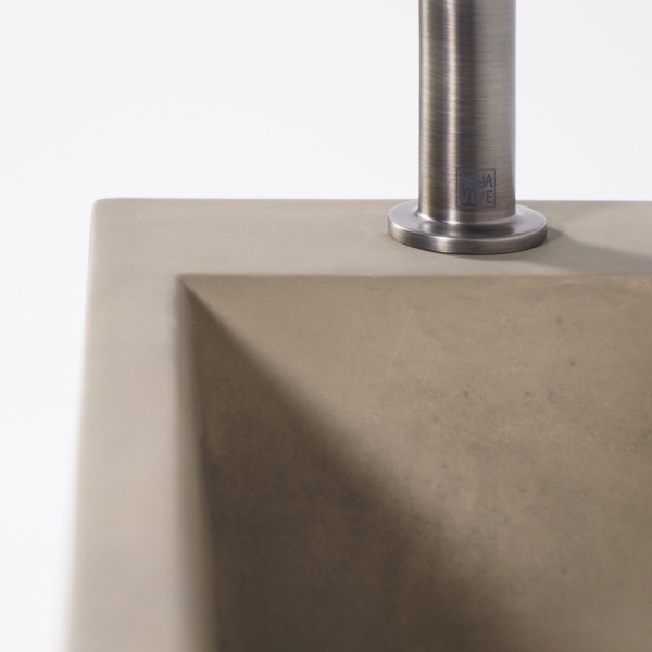 Kleines Wandwaschbecken aus Beton für das Gäste-WC - Core