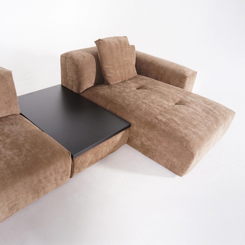 5-Sitzer-Ecksofa mit Recamiere rechts und integriertem Couchtisch - Olya