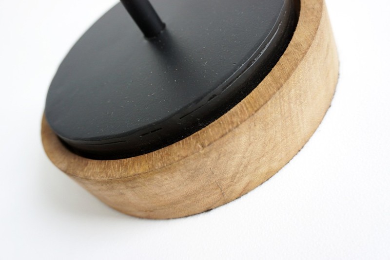 Tischlampe aus Holz und Metall - Woody