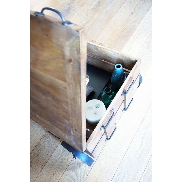 Industrieller Couchtisch Truhe