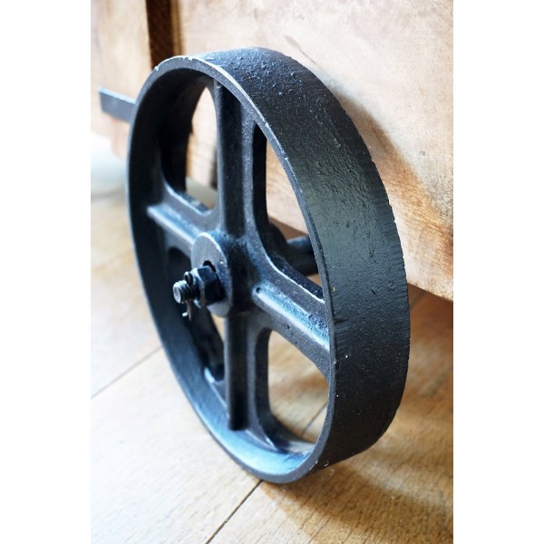 Industrieller Couchtisch Truhe