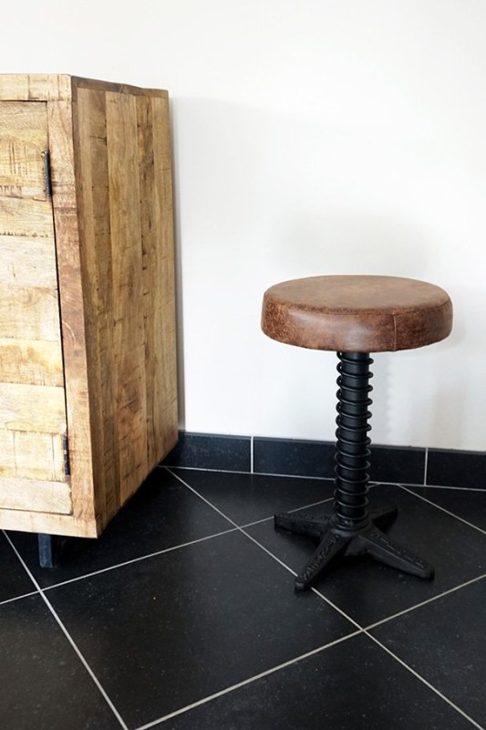 Industrieller Hocker Feder