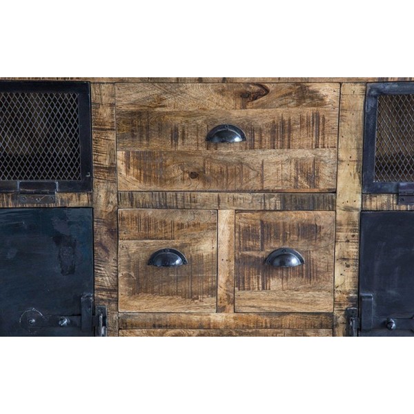 Industrielles Sideboard mit Türen in Karbonoptik