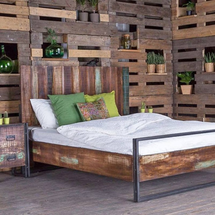 Industrielles 2-Sitzer-Bett aus recyceltem Holz