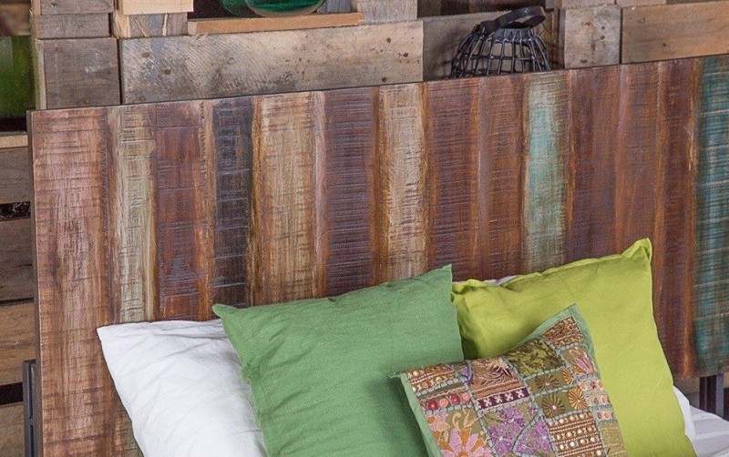 Industrielles 2-Sitzer-Bett aus recyceltem Holz - Recovery