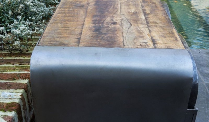 Industrielles TV-Möbel mit Naturfinish - Bateau