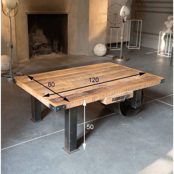 Industrieller Couchtisch mit Karbonrad