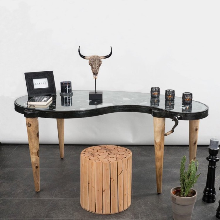 Industrieller Schreibtisch mit Zahnrädern