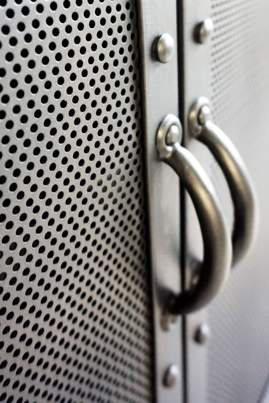 Kleiner Industrieschrank aus Metall - Chicago