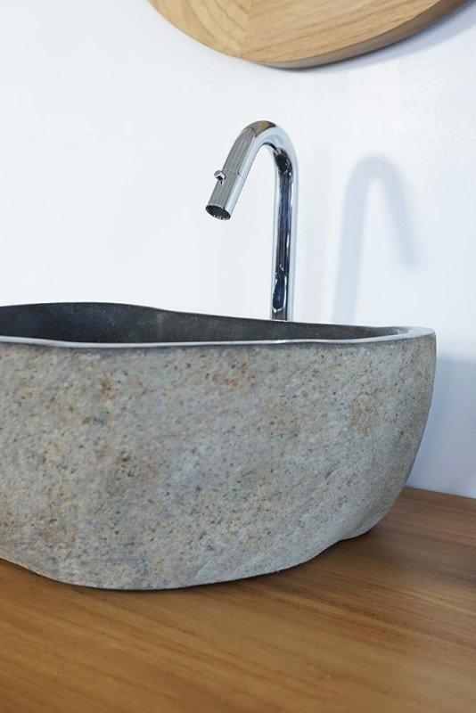 Freistehendes Badezimmerwaschbecken aus Stein - River Stone