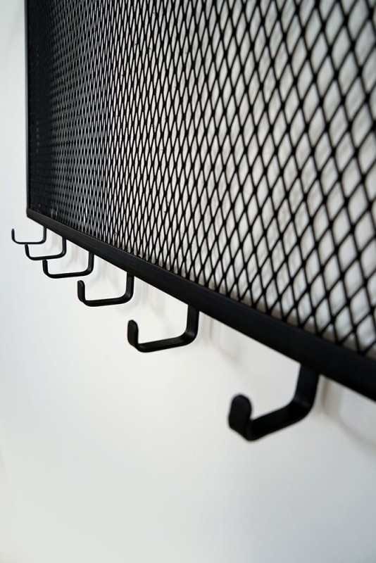 Industrielle Wandgarderobe aus Metall