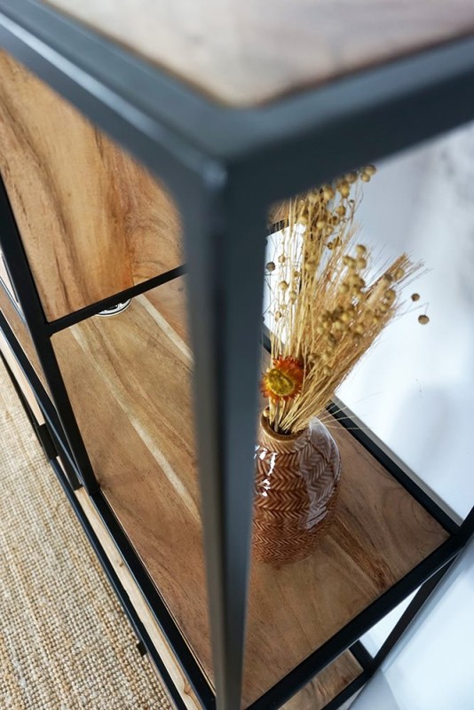 Industrielles Bücherregal aus Holz und Metall mit Türen