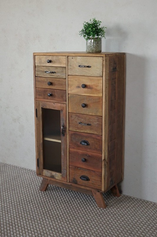 Aufbewahrungsmöbel aus recyceltem Massivholz