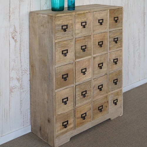 Aufbewahrungsmöbel aus Massivholz mit Schubladen