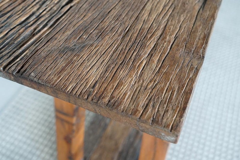 Konsole aus altem, recyceltem Holz - Reborn