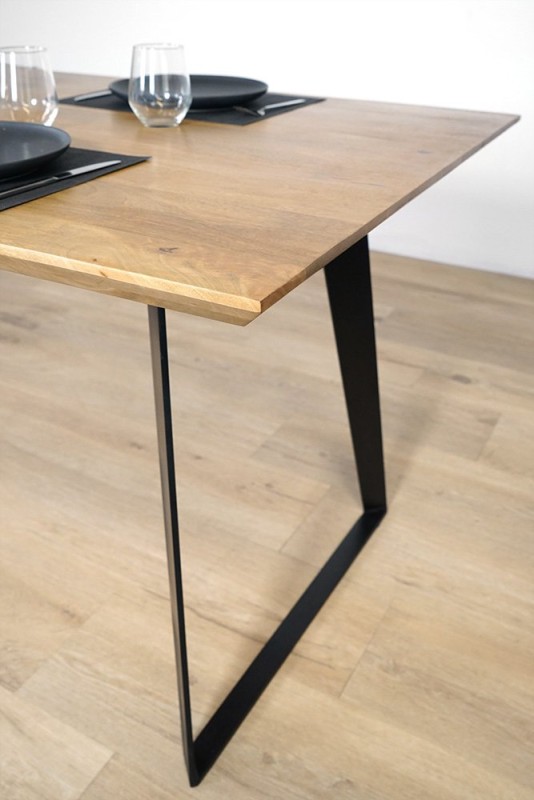 Esstisch aus Holz und Metall - Manhattan
