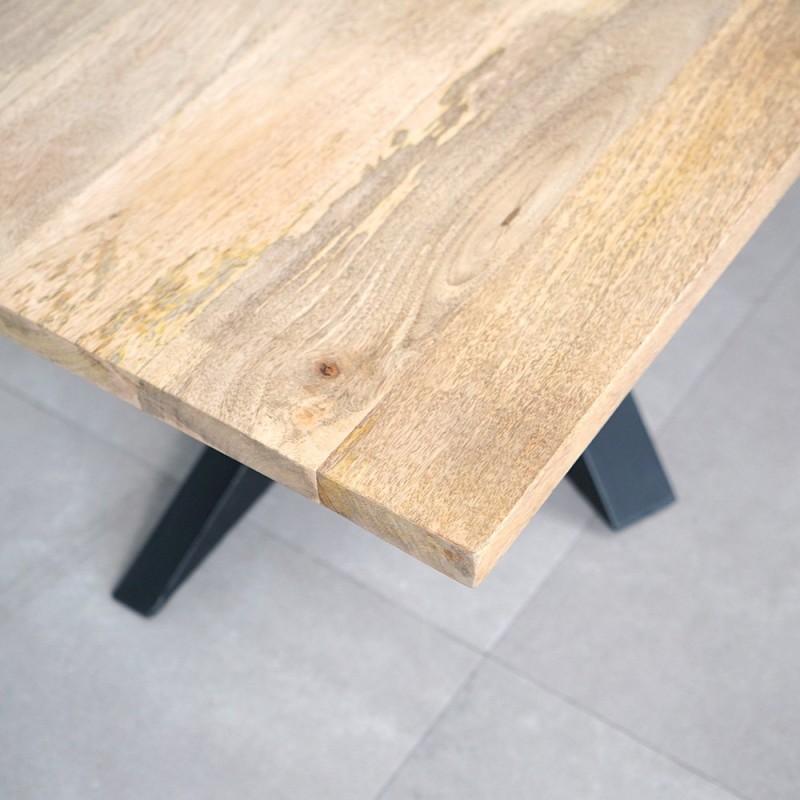Couchtisch mit rechteckiger Tischplatte aus Massivholz - Mikado