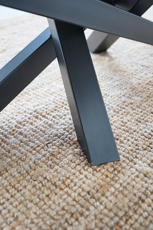 Couchtisch mit rechteckiger Tischplatte aus massivem Mangoholz – Mikado