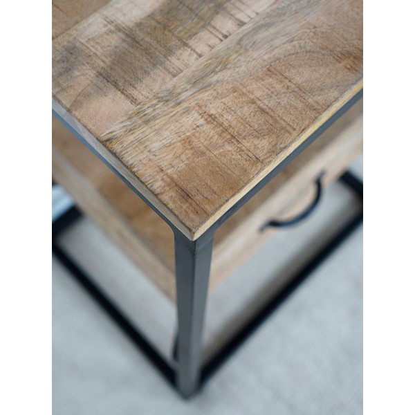 Table de nuit avec un tiroir