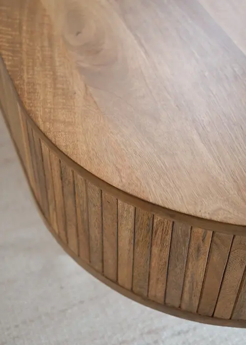 Couchtisch aus Massivholz